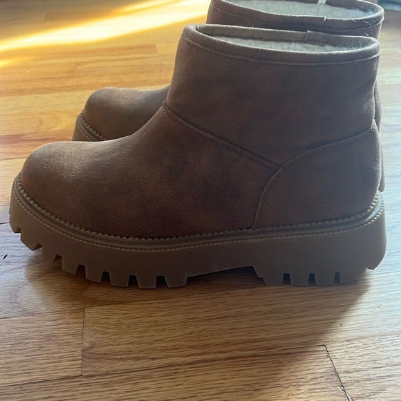 DV Dolce Vita Women's Lonny Ankle Boot size 9.5 - Picture 5 of 5